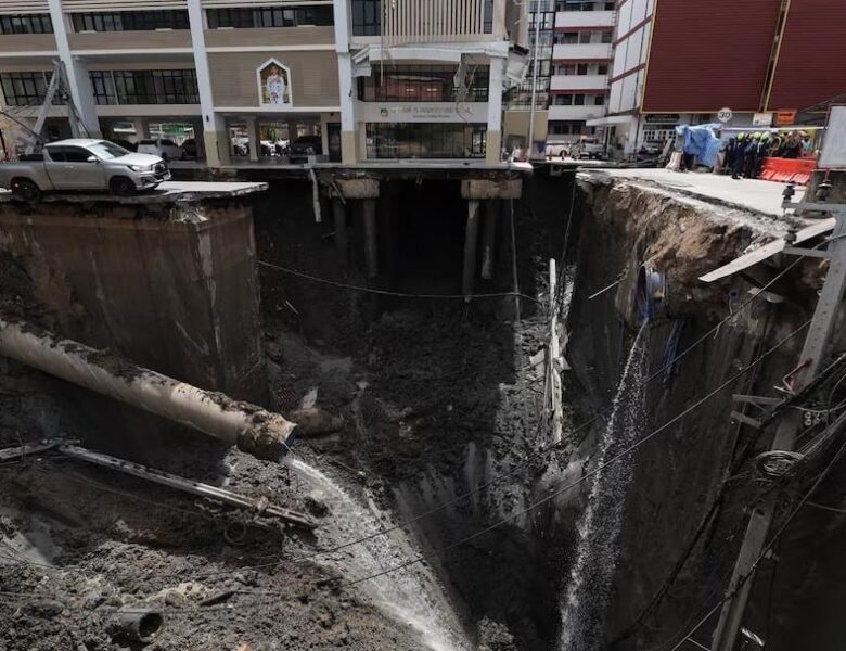 В Бангкоку коло лікарні з’явилася 50-метрова вирва