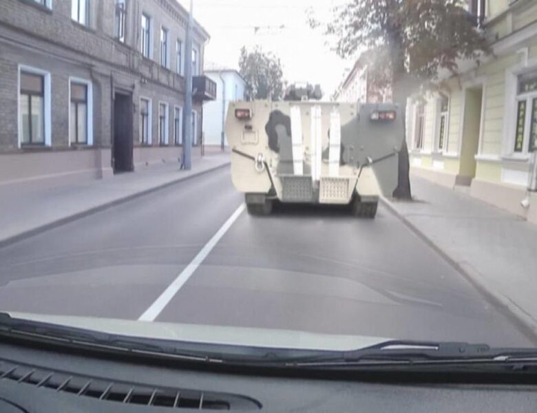 В Білорусі зафіксували новітній російський БТР-22