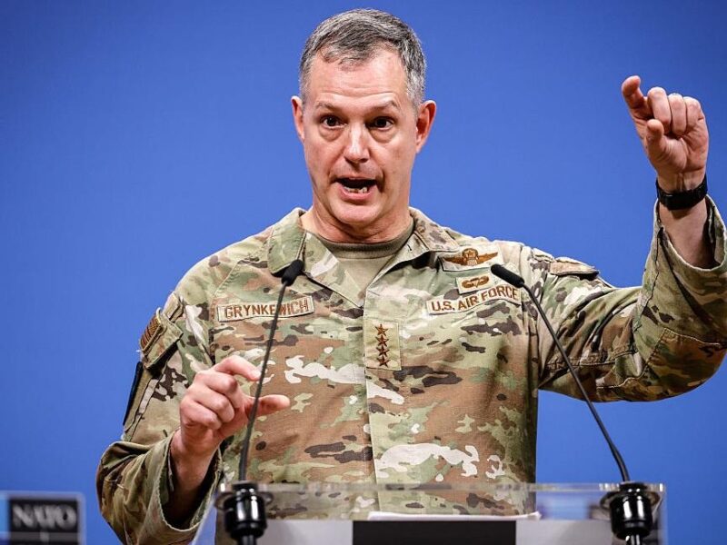 В НАТО пояснили, чому збивали дрони над Польщею дорогими ракетами