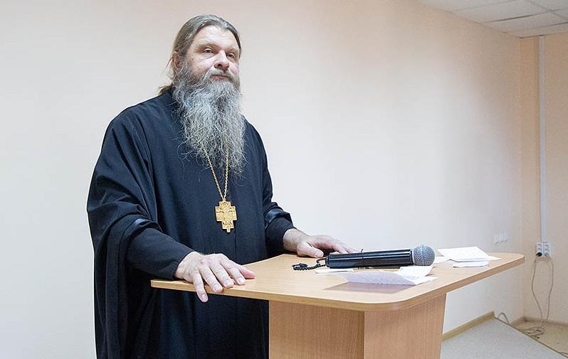 В РПЦ закликали бити дітей, щоби вони “не виростали ідіотами”