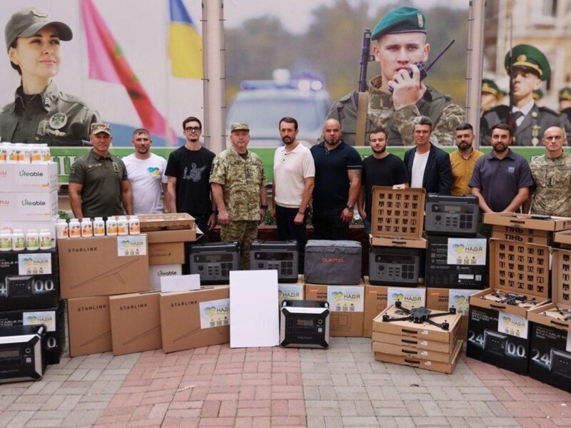 Валерій Дубіль, фонд “Надія” та Олексій Омельяненко допомагають військовим і медикам