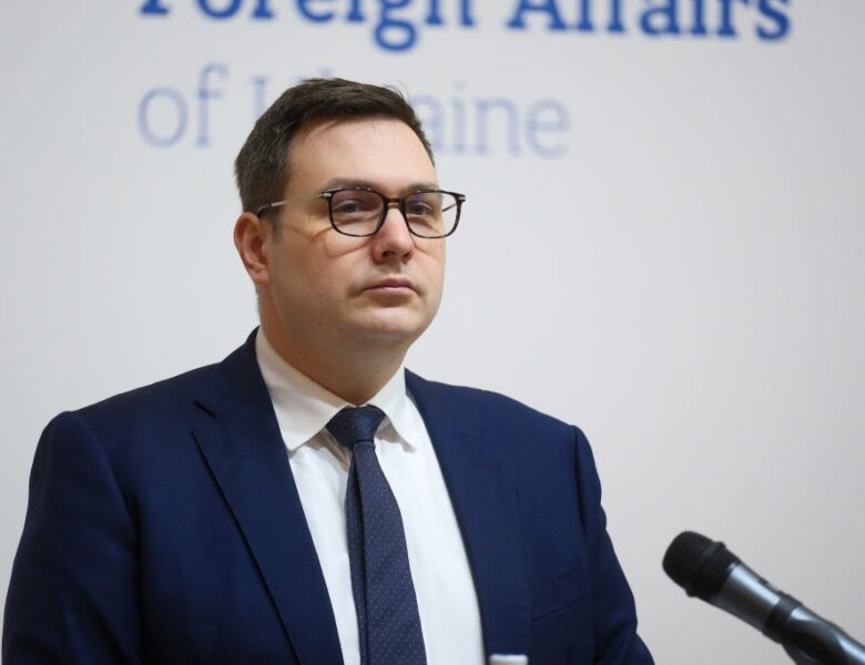 “Вбиває жінок і дітей”: глава МЗС Чехії назвав Путіна боягузом