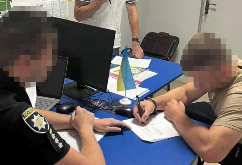 Вбивство учнів: колишній вчитель отримав підозру