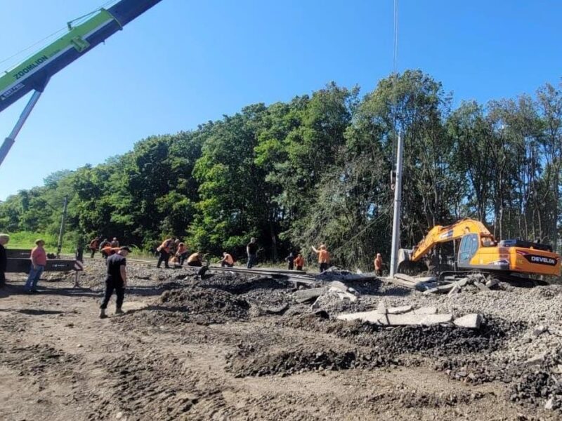 Вибухи на Київщині: 28 поїздів змінили маршрути