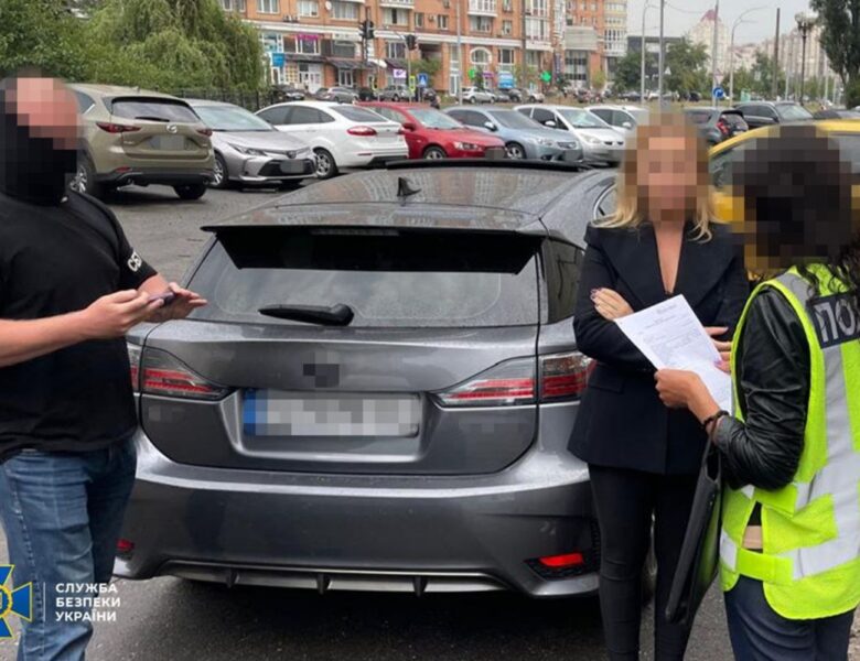 Викрито вісьмох організаторів схем для ухилянтів