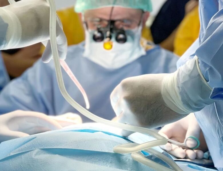 Воїну, який повернувся з трирічного полону РФ, видалили кулю з серця