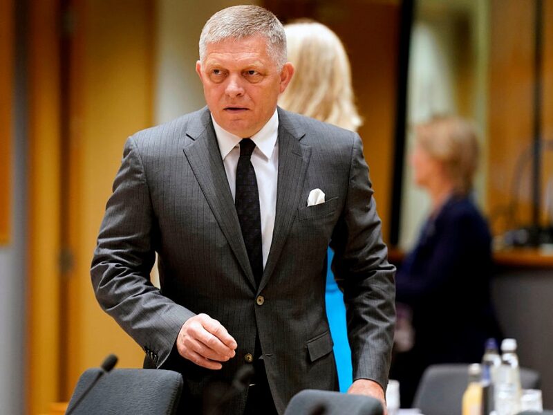 Єврокомісія відреагувала на зустріч Фіцо з Путіним в Пекіні