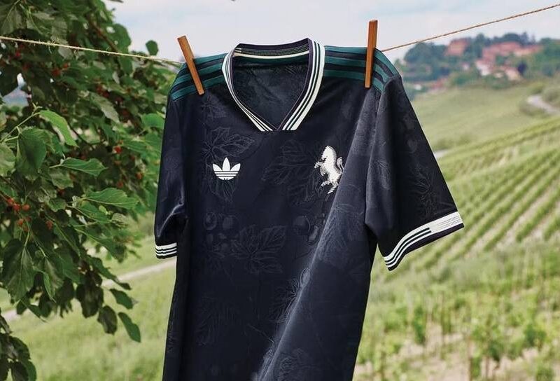 Ювентус представив третю форму сезону