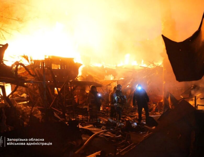З’явилися кадри наслідків удару по Запоріжжю