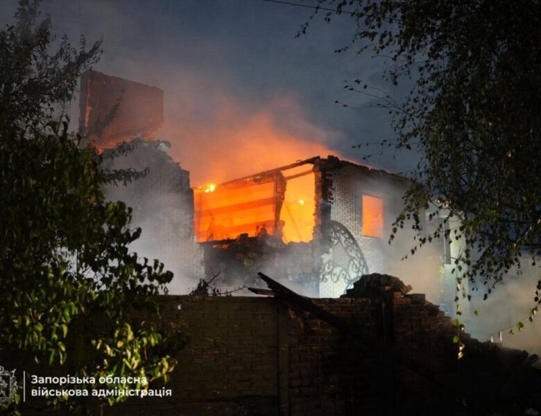 З’явилося відео “прильоту” по будинку в Запоріжжі