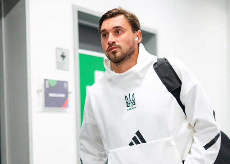 Замість Луніна: Ребров терміново викликав нового воротаря