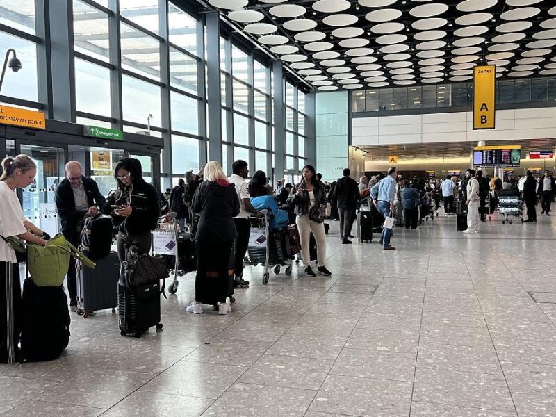 Збої в аеропортах Європи: підтверджена кібератака “третьої сторони”