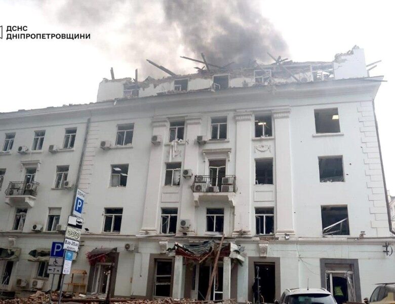 Зеленський назвав “нахабним” удар росіян по Дніпру