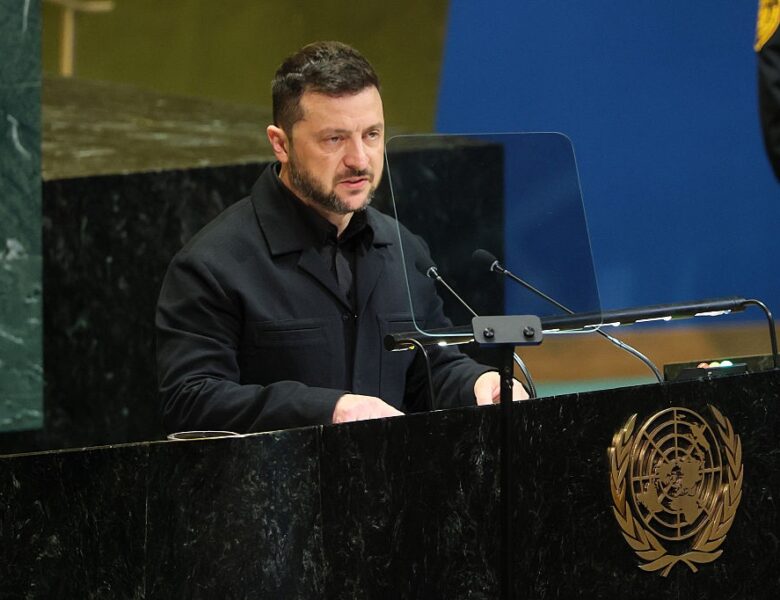 Зеленський оцінив удари по окупантах у Криму