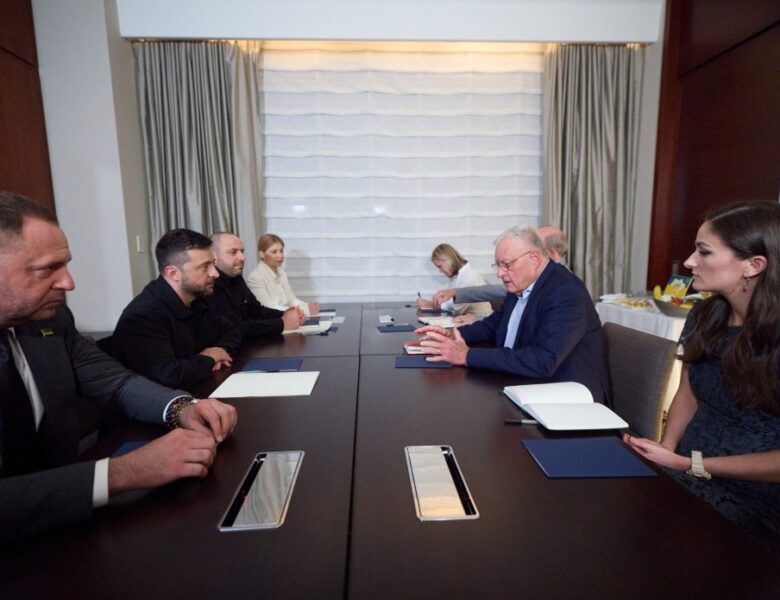 Зеленський провів переговори з Келлогом перед зустріччю з Трампом