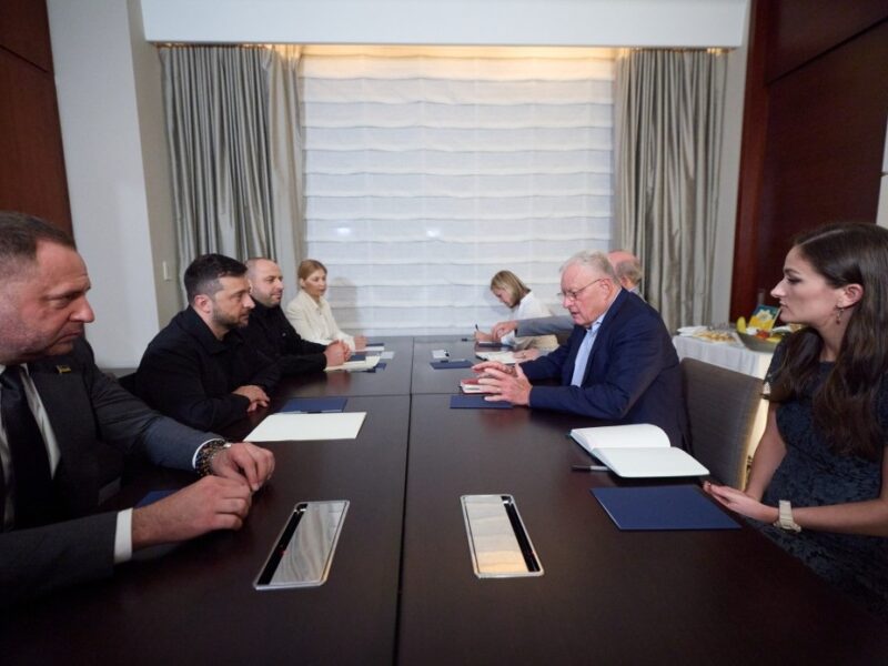 Зеленський провів переговори з Келлогом перед зустріччю з Трампом