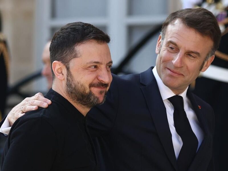 Зеленський відвідає зустріч лідерів у Парижі – ЗМІ