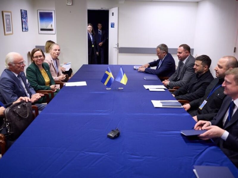 Зеленський зустрівся з королем Швеції