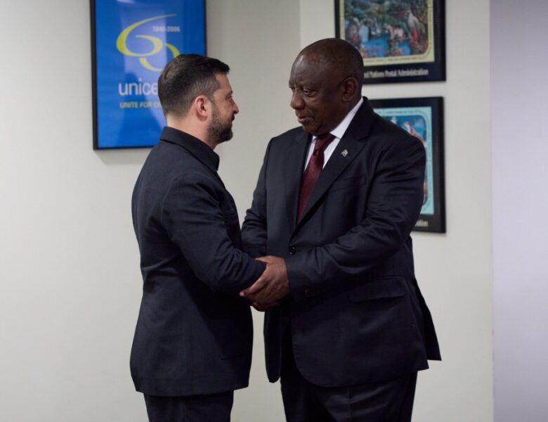 Зеленський зустрівся з президентом ПАР