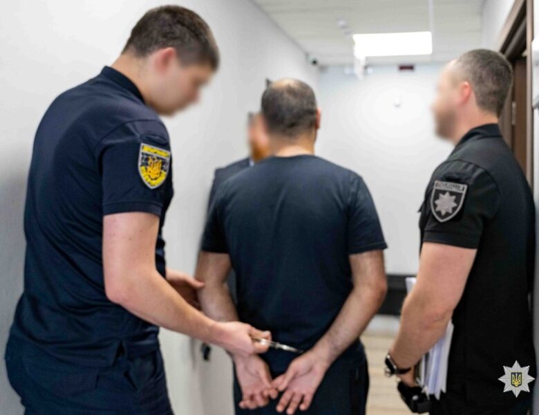 Знешкоджено хакерів, які інфікували вірусами мережі світових компаній