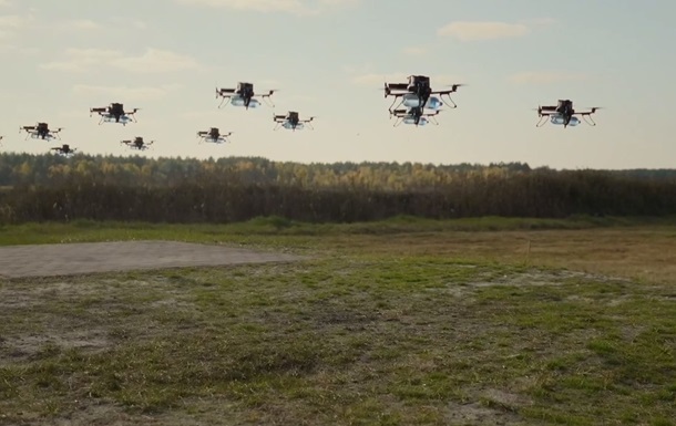 ЗСУ почали застосовувати рої дронів на ШІ – ЗМІ