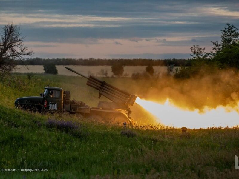 ЗСУ ведуть активні бої на чотирьох напрямках
