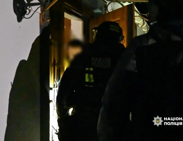 Поліцейські ліквідували злочинну організацію, яка викрала понад півсотні елітних авто в Євросоюзі