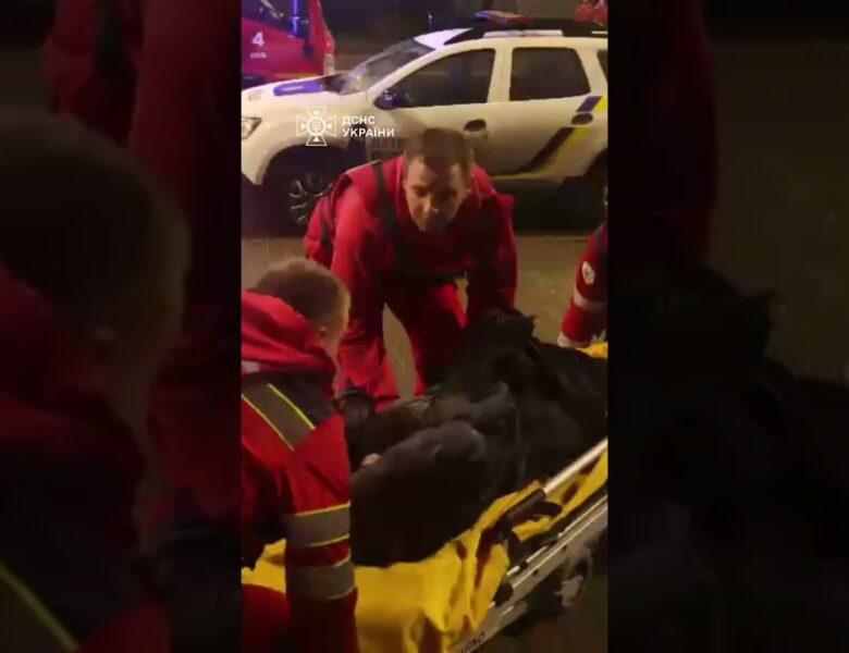 Ніч в Києві. 9 людей травмовано, 20 — врятовано внаслідок нічної російської атаки.