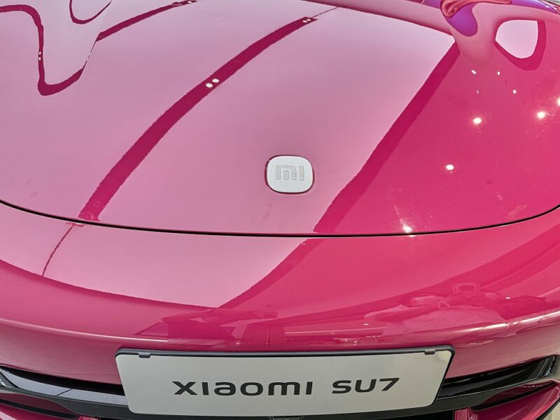 Акції Xiaomi обвалилися після смертельної ДТП у Китаї