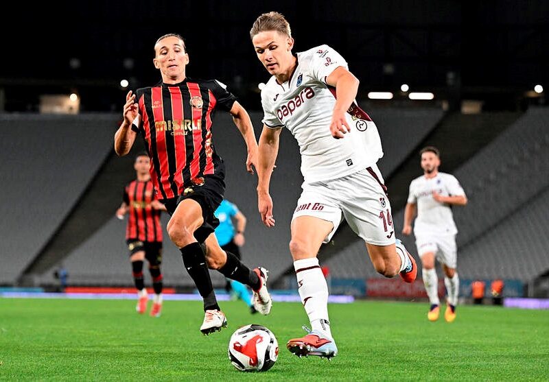 Андерлехт і Шахтар виявляють інтерес до Сікана