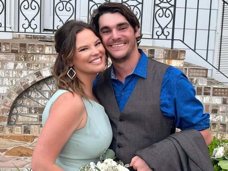 Ар-Джей Мітт освідчився коханій після десяти років знайомства