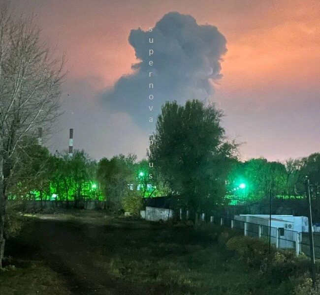 Атака на РФ: в Оренбурзі і Самарі горять газзавод і НПЗ