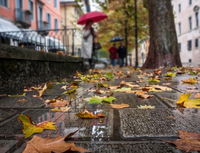 Більшу частину України накриють дощі: подекуди значні опади