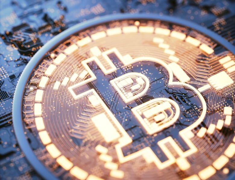 Bitcoin обвалився нижче $105 тисяч