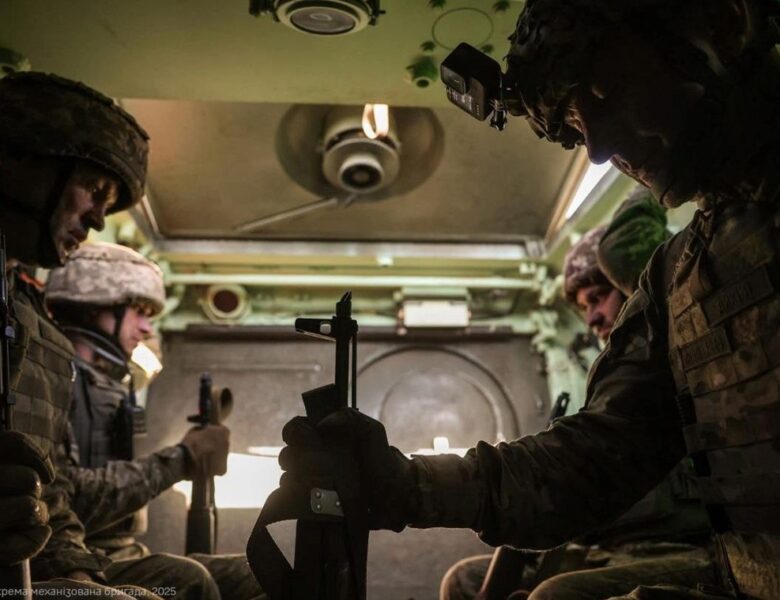 Бої з армією РФ тривають на 11 напрямках – Генштаб