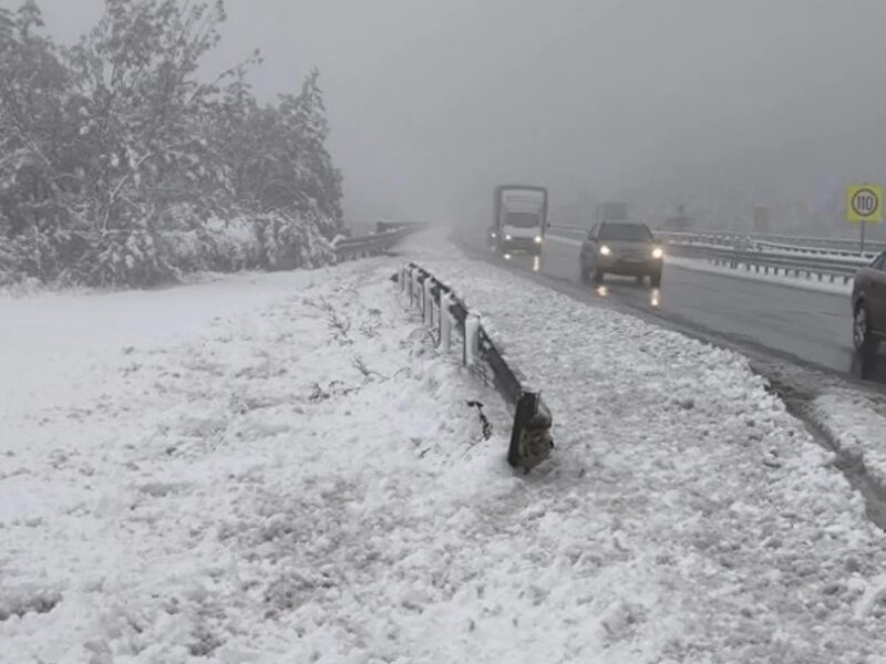 Через стихію на Балканах тисячі людей залишилися без світла й води