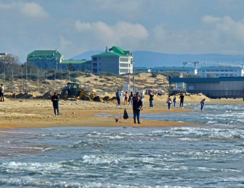 До узбережжя РФ в Чорному морі суне пляма з 900 тоннами мазуту