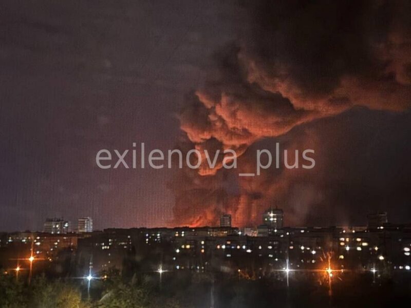 Дрони атакували окупований Донецьк: потужна пожежа