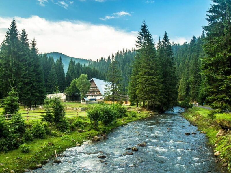 Два українські села – серед найкращих для туристів у світі