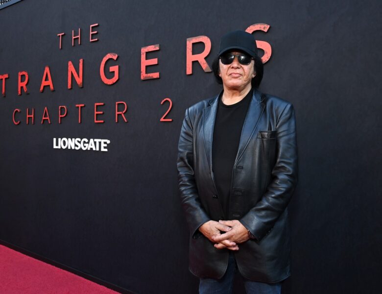 Джин Сіммонс із KISS потрапив у ДТП через втрату свідомості за кермом