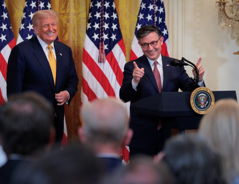 Джонсон: Трамп тролить демократів, говорячи про свій третій термін