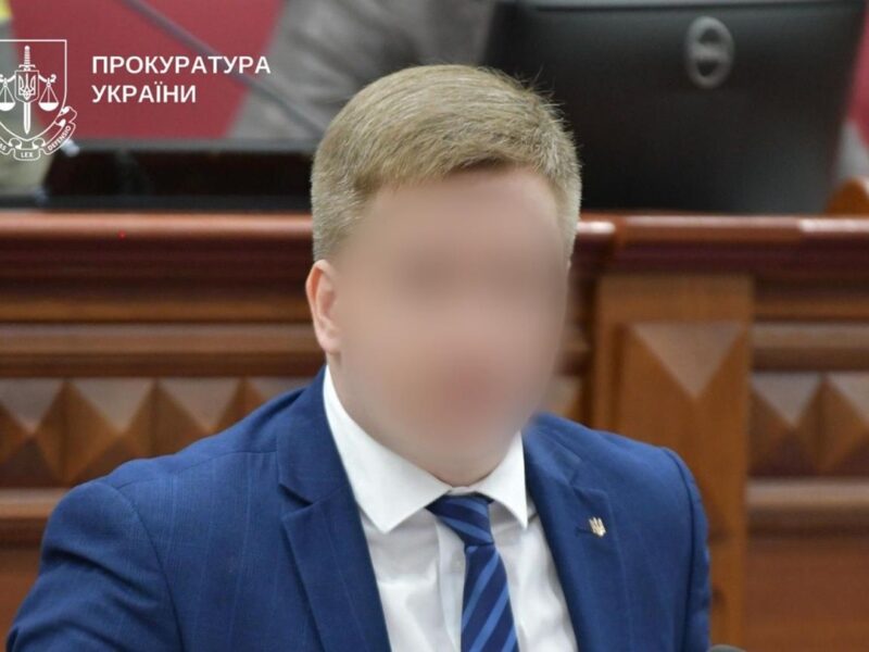 Екссекретаря Київради судитимуть за сприяння ухиленню від служби