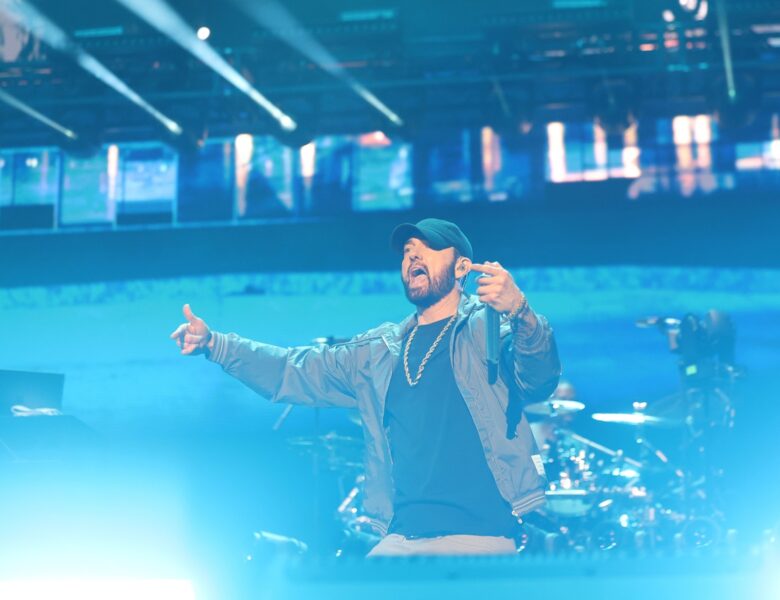 Eminem закрутив новий роман – ЗМІ