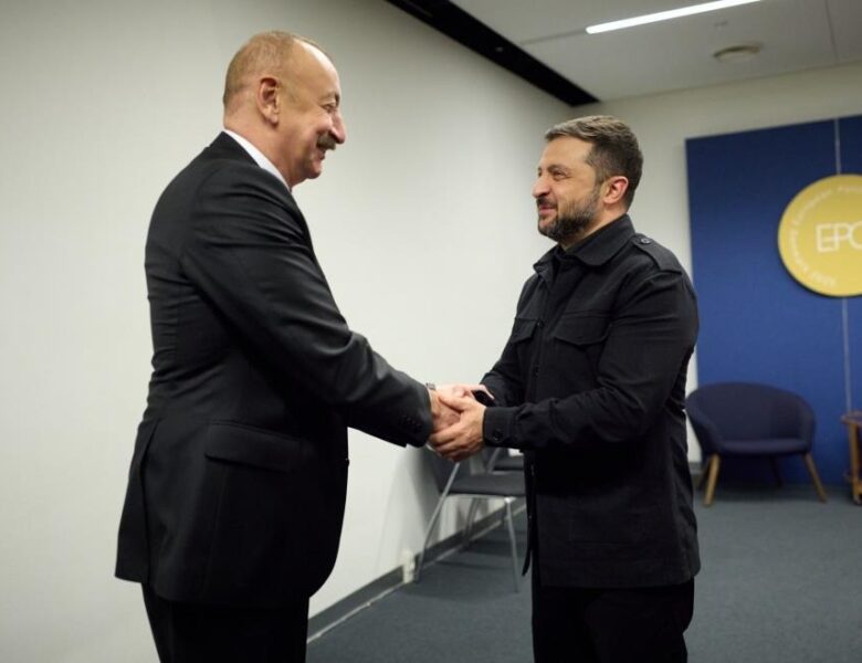 Енергетика і зброя: Зеленський зустрівся з Алієвим