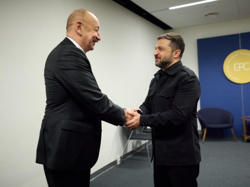 Енергетика і зброя: Зеленський зустрівся з Алієвим