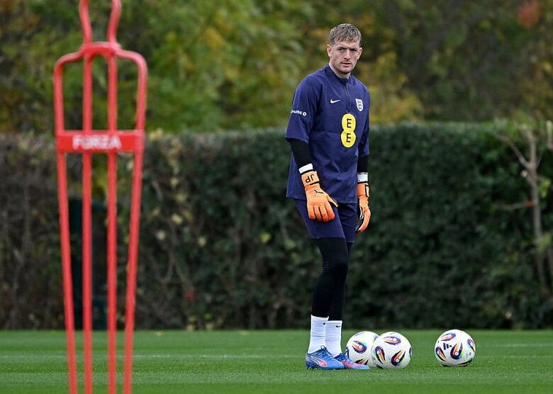 Евертон домовляється про нову угоду з воротарем збірної Англії