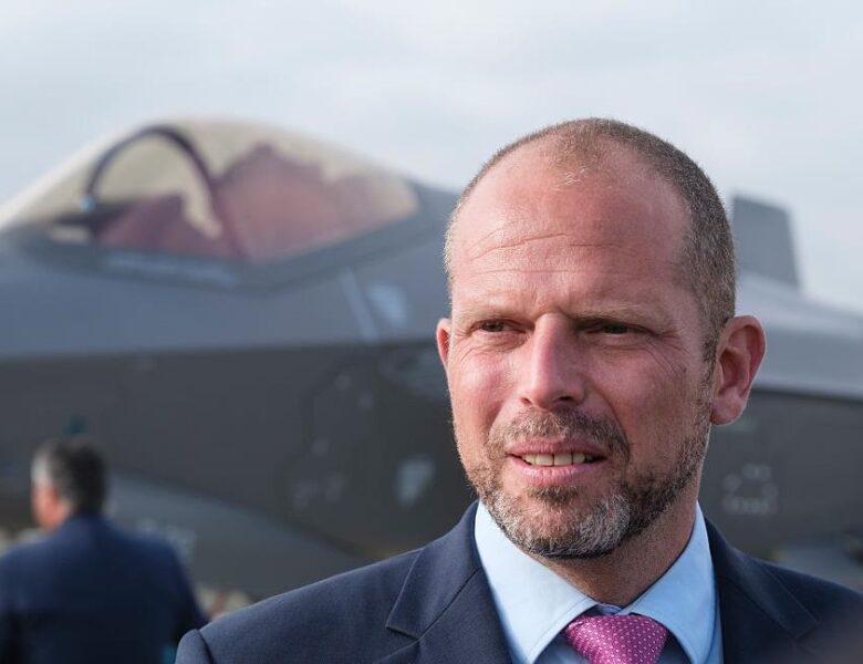 Глава Міноборони Бельгії пригрозив “зрівняти Москву з землею”