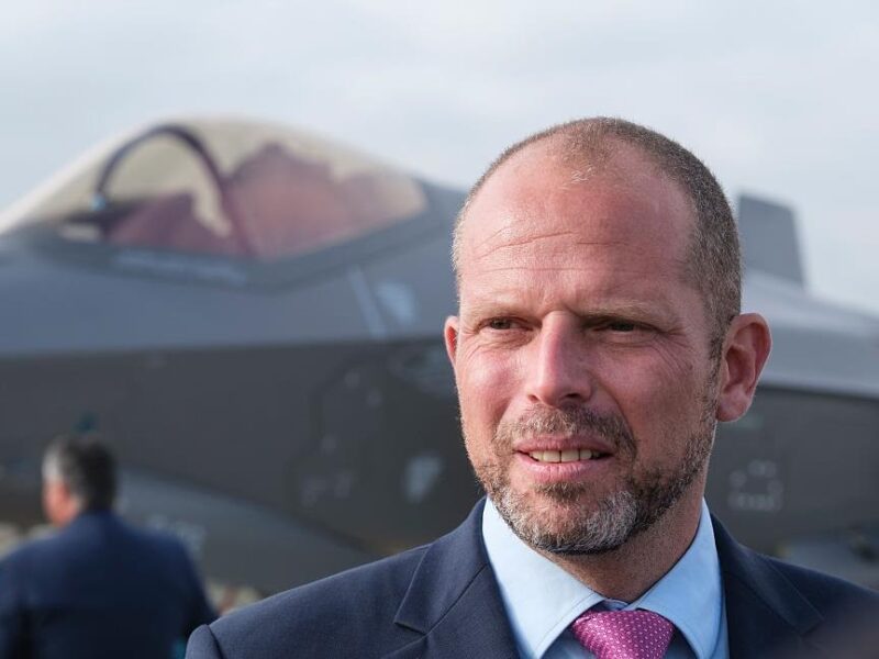 Глава Міноборони Бельгії пригрозив “зрівняти Москву з землею”