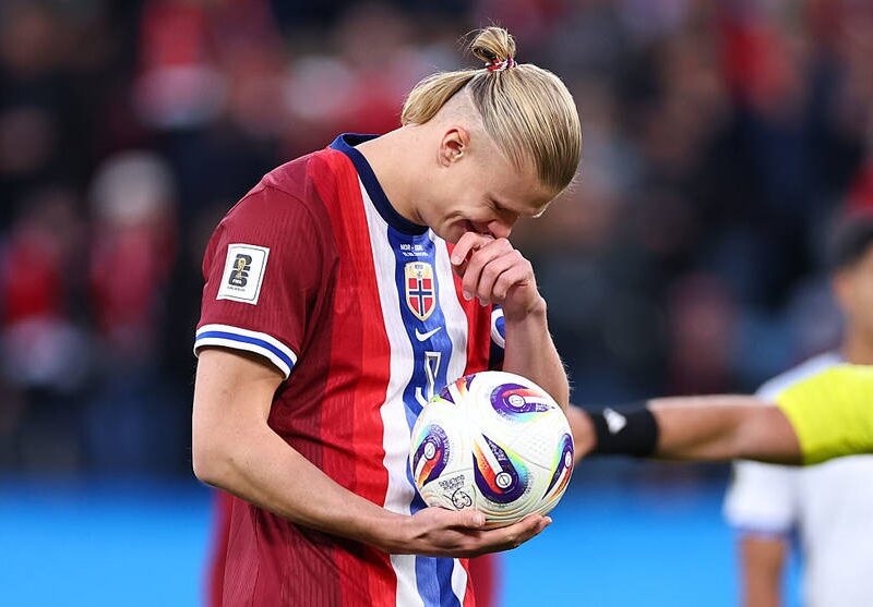 Голанд встановив світовий рекорд завдяки хет-трику