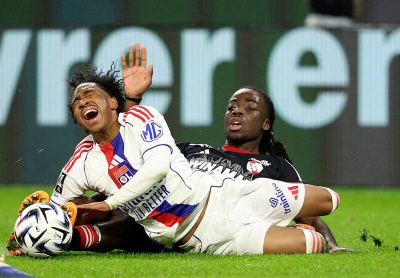 Гравця Страсбура дискваліфікували за грубий фол у матчі чемпіонату Франції